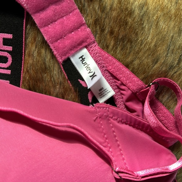 Bundle of 2 Hurley 36C Bras - Picture 5 of 6